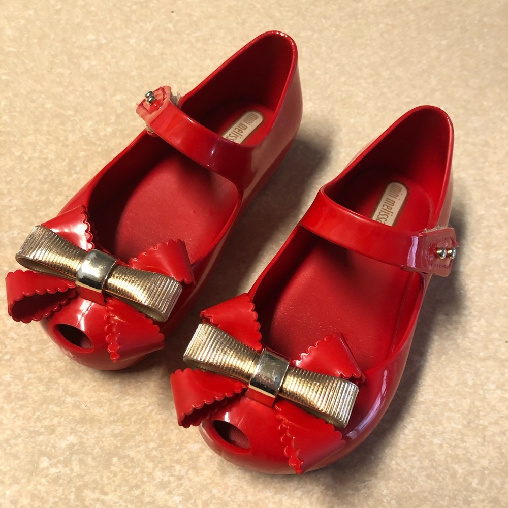 Mini Belisa red bow